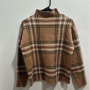 Tahari sweater